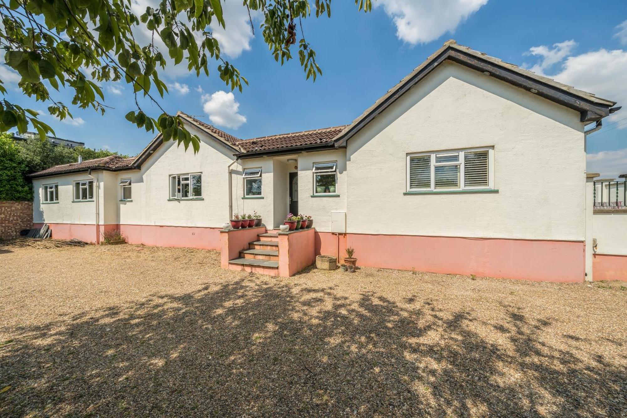 Serene Spacious Room Staines-upon-Thames Exterior foto